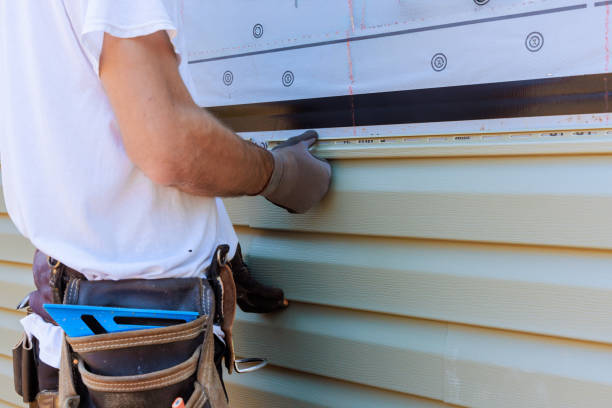 Trusted Emergency Siding Repair service in Warrington, FL - Creative Siding